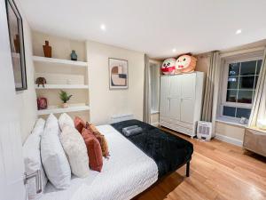 Fully Furnished 2BDR Vauxhall Apt with Washer and Dryer near Oval, Nine Elms by NourNest Apartments