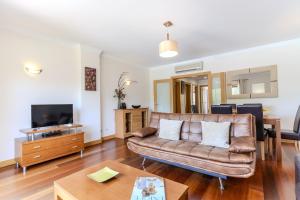 #327 Corcovada 43 Vista Piscina by Home Holidays