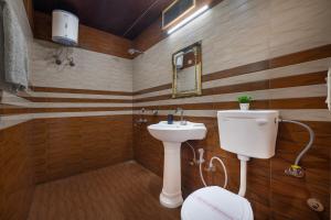 Kasauli Evergreen Homestay by Splendid Hotels