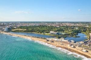 Cosy 74 m 800m from the beach