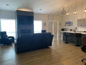 Suite on Banks Ave