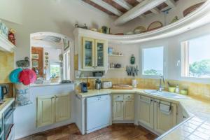 Villa swimming pool sea view in Croix-Valmer