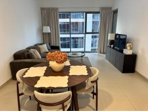 Casa Nura - Burj Khalifa View - Downtown 1BR