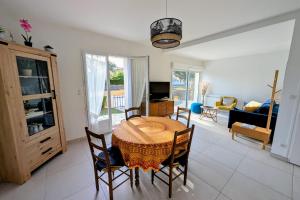 Cosy 74 m 800m from the beach