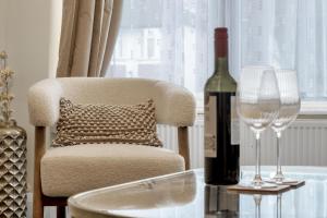 Large West London Home for Contractors & Families