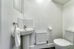 WhiskAwayHomes - Walkers Lane - Family home