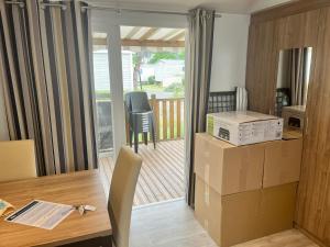 MH 305 3 chambres et 1 salle de bain dan camping 4 étoiles