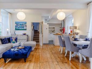 2 Bed in Penzance oc-85610