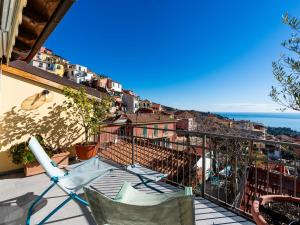 Holiday Home Terrazza con glicine by Interhome