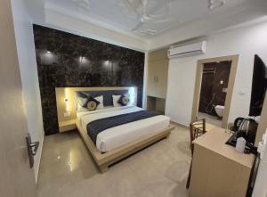 HOTEL VISHAL RESIDENCY NEAR INTERNATIONAL AIRPORT with FREE AIRPORT DROP