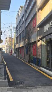 Yeoju Sensation Stay Two-room washing machine, coffee machine, ice water purifier, massage chair located in the center of Yeoju