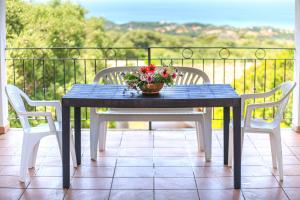Residence with swimming-pool in Badesi, apartments with private terrace