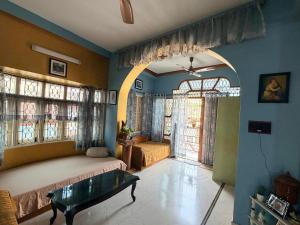 Entire 2BHK AC, Walk to Palace