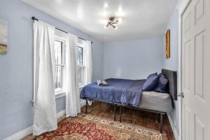 Contemporary 4BR Home Near Hospital