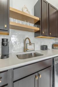 Park Hotel 2BR Suite 406