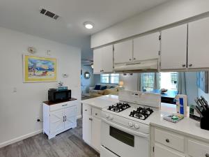 Gulf Highlands #134F