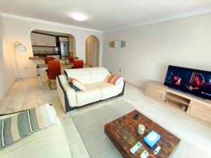 LUXURY 2Bed APARTMENT In LOS GIGANTES