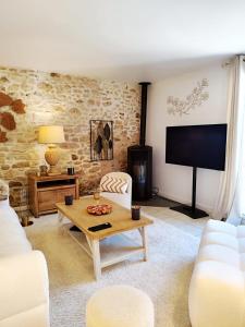 Charming house with private courtyard in the heart of Gouvieux
