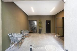 Estúdios em prédio c Piscina na Bela Vista SP - SNCs