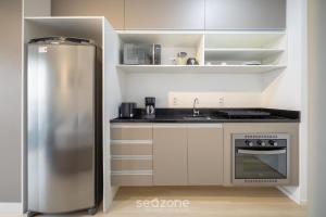 Estúdios em prédio c Piscina na Bela Vista SP - SNCs