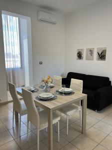 LovelyHome Luminoso apt con A-C Wi-Fi