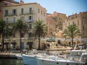 Charmant appartement Port & Plages !