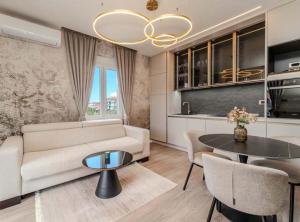 Luxury Apartments & Suites Dijan
