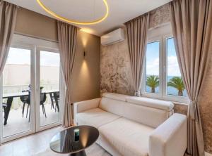 Luxury Apartments & Suites Dijan