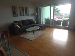 SEALUXE Apartments with Heated Pool and Sea View