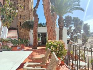 ApartmentsTamariu2 - Duplex wGarden 50m to beach