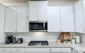 Luxury 5 Bedroom 4 bath open kitchen living room