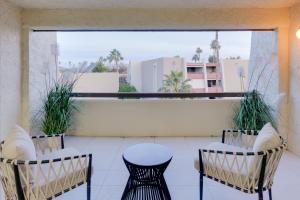 Old Town Oasis! Modern Unit with Resort-Style Pool