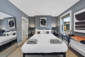 Central 4 Bedroom House with Garden in Battersea close to Chelsea