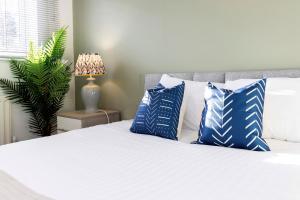 Stylish 3BR Contractor Friendly Long Stays