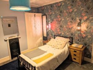 Spacious Single Bed Room near Newhaven Town Centre