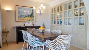 Holiday home Bel Coll 8p airco pool and views