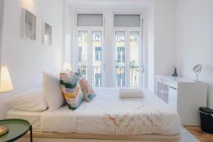 Soar Home l BAIRRO DA GRAÇA l Premium Stay in Historic Lisbon Center