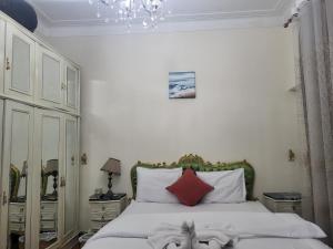 A luxury partment in garden city for families