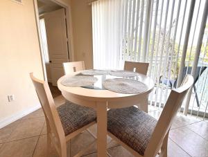 NEW Condo near beach Ideal for Remote Work