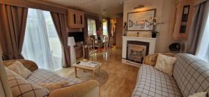 GRAND BUNGALOW frond de mer sur la Côte dOpale