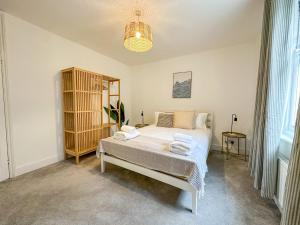 NEW - Luxury 3 bedroom Townhouse - Canterbury City Centre