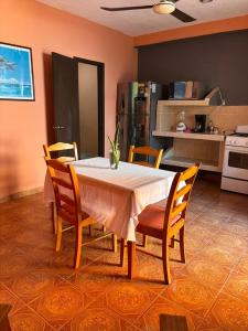 Comfortable studio steps from the beach and 5th Avenue
