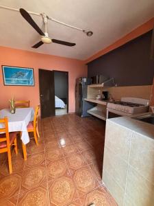Comfortable studio steps from the beach and 5th Avenue