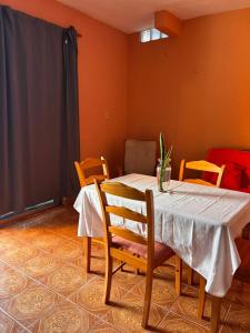 Comfortable studio steps from the beach and 5th Avenue