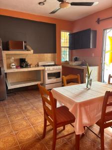 Comfortable studio steps from the beach and 5th Avenue