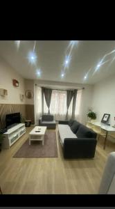 Modern Apartment in Molenbeek-Saint-Jean 77 m² Parking