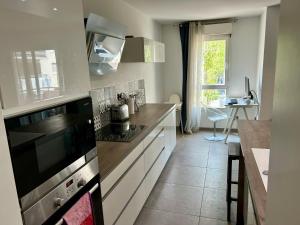 Modern City Center apartment with parking!