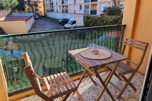 Quiet flat in Ajaccio neat beaches and downtown