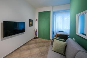 Vintage Fornaci Apartment