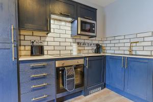 Casa Cabana - Tropical City Center - 3BR - Sleep 7